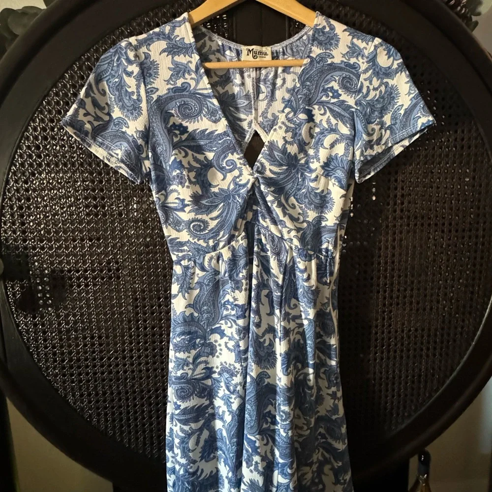 Show Me Your Mumu Antiqua Stretch Ibiza Blue White Floral Dress EUC - Picture 3 of 16
